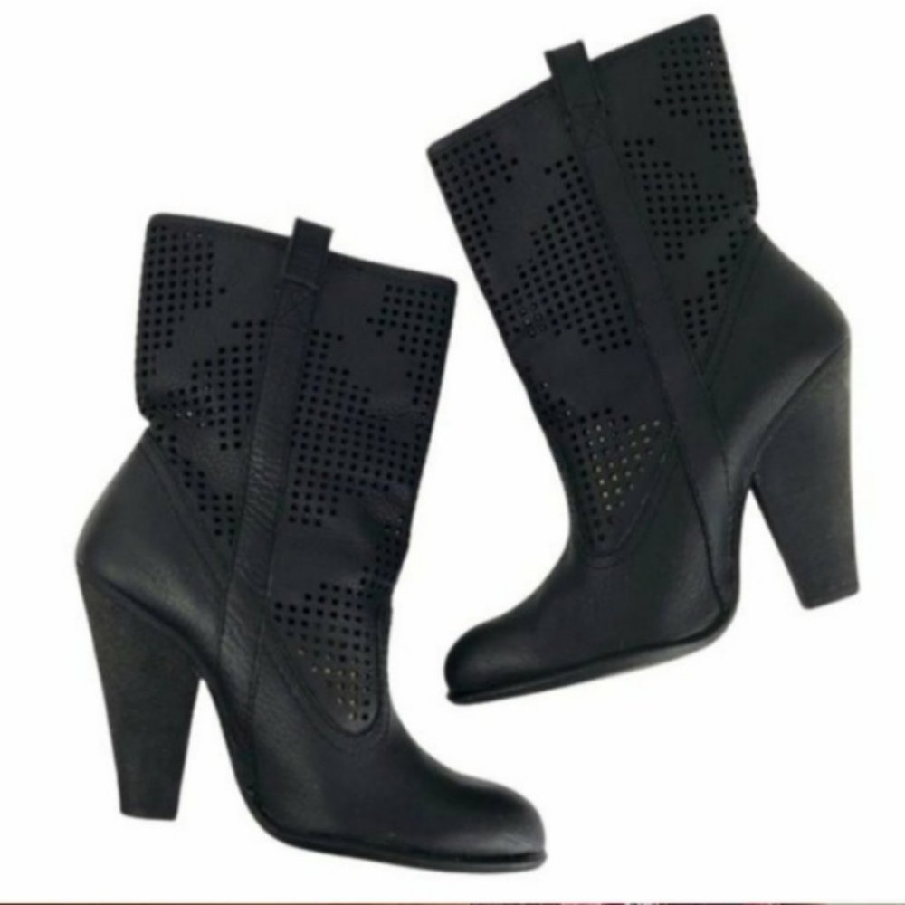 Sam Edelman Black Leather Perforated Boot 8.5